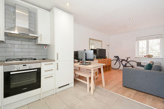 2 Bedroom Apartment For Sale In Timber Pond Road, Canada Water, SE16