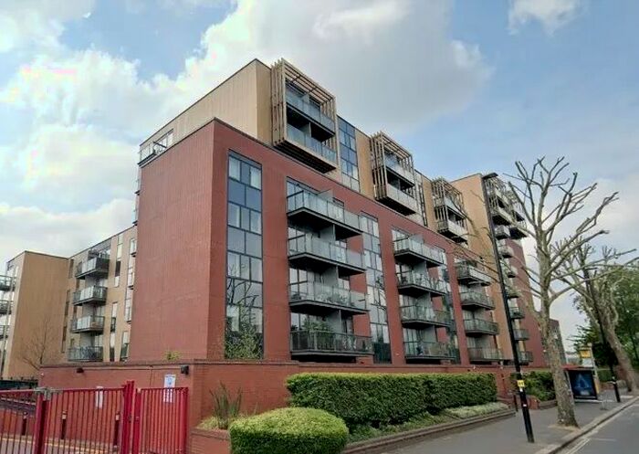 1 Bedroom Flat To Rent In Westgate House, Isleworth, TW7