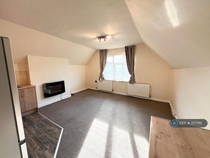 2 Bedroom Flat To Rent In Spring Grove, Harrogate, HG1
