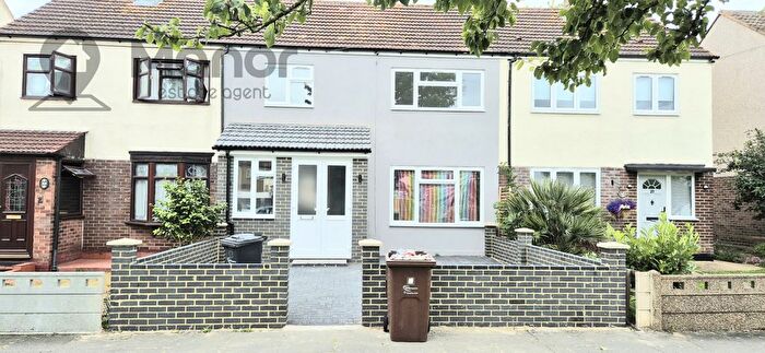 4 Bedroom Terraced House To Rent In Glenmore Way, Barking, IG11