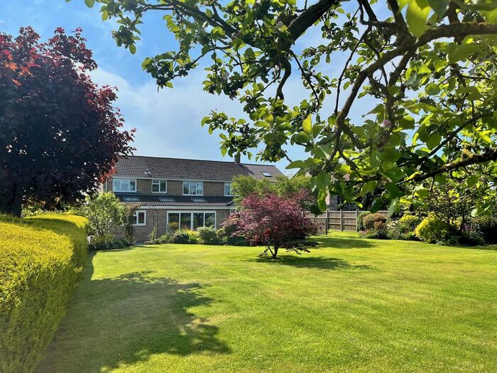 5 Bedroom Property For Sale In Back Street, Ash, Martock, Somerset., TA12