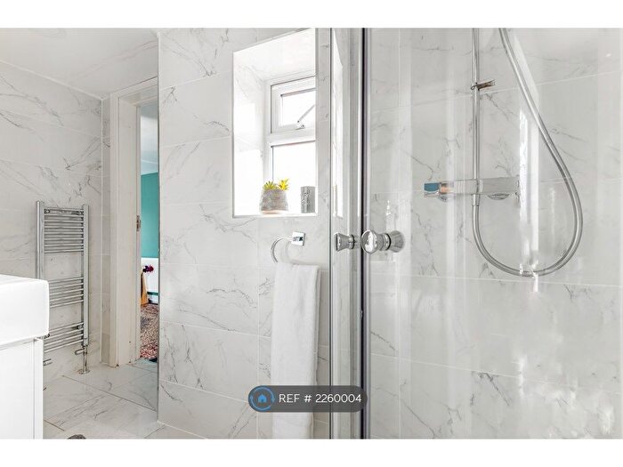 4 Bedroom Semi-Detached House To Rent In Misbourne Road, Uxbridge, UB10