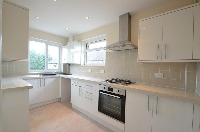 2 Bedroom Maisonette To Rent In Northdown Close, Ruislip, HA4