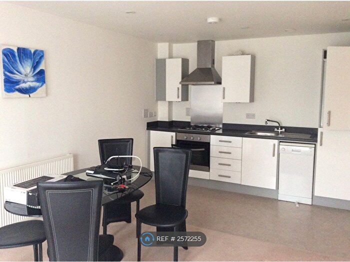 1 Bedroom Flat To Rent In Tay Road, Tilehurst, Reading, RG30