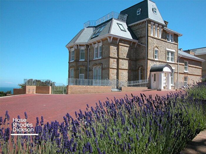 1 Bedroom Apartment For Sale In Luccombe Road, Luccombe, PO37