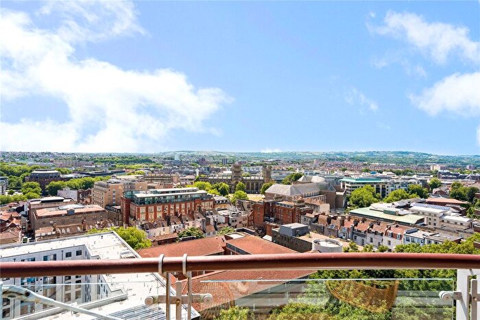 2 Bedroom Flat For Sale In The Panoramic, Park Row, Bristol, BS1