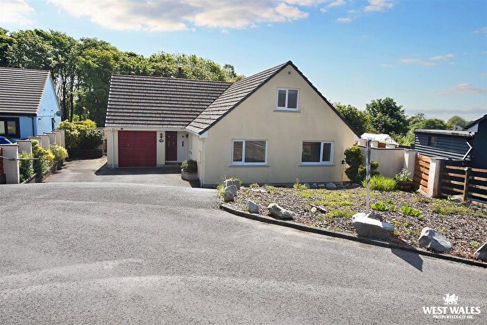 5 Bedroom Detached House For Sale In Oakfield Drive, Kilgetty, SA68