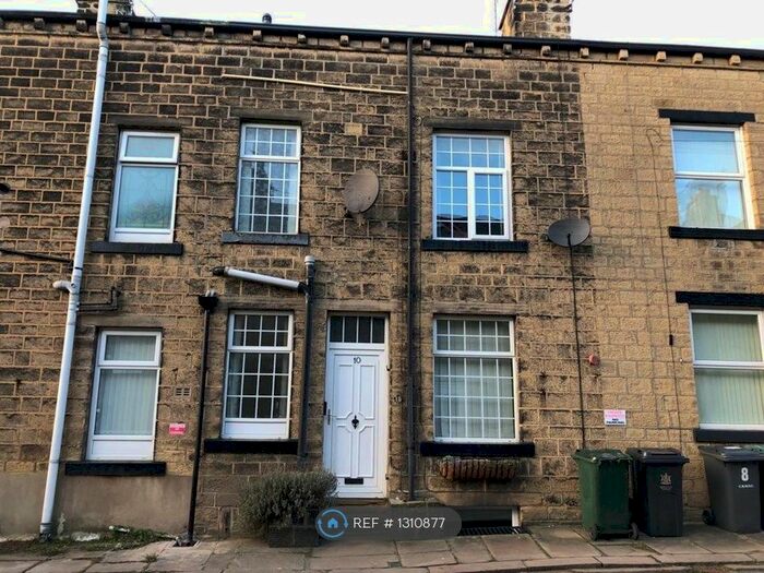 2 Bedroom Terraced House To Rent In Raven Street, Bingley BD16