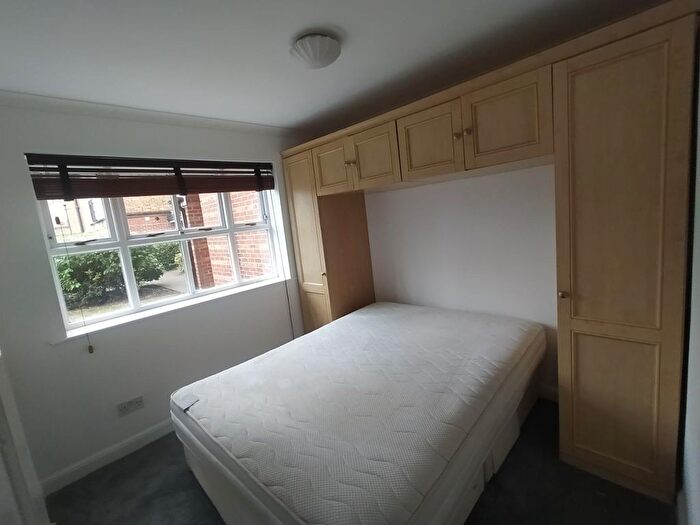 2 Bedroom Flat To Rent In Collard Place, London, NW1