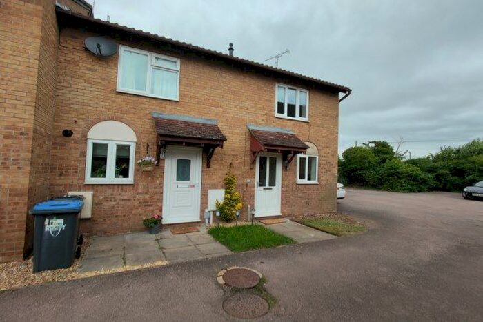 2 Bedroom End Of Terrace House To Rent In Weaver Drive, Rugby, CV23