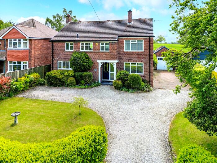 5 Bedroom Detached House For Sale In Long Lane, High Ackworth, Pontefract, WF7