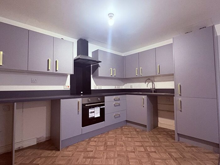 2 Bedroom Flat To Rent In Scholars Way, Bury, BL9