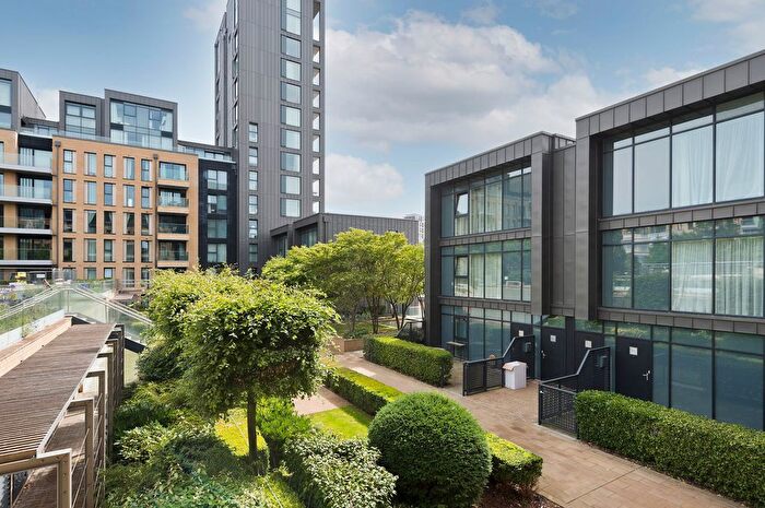 2 Bedroom Flat To Rent In Central Avenue, Central Avenue, SW6