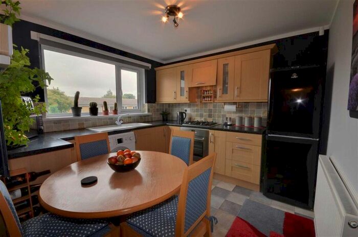 2 Bedroom Flat To Rent In Neville Close, South Kirkby, WF9