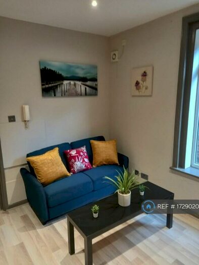 2 Bedroom Flat To Rent In London Road, Reading, RG1