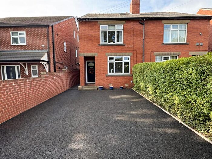 4 Bedroom Semi Detached House For Sale In Halifax Road, Hartshead Moor, Cleckheaton, BD19