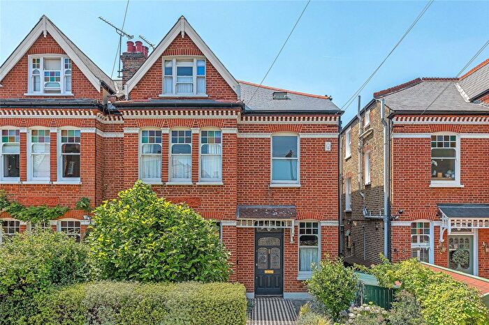 5 Bedroom Semi-detached House To Rent In Bushnell Road, London, SW17
