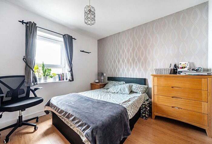 2 Bedroom Flat For Sale In Derwent Court, Riverside Close, Romford, RM1