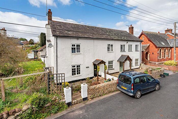 4 Bedroom Semi Detached House For Sale In Kennford, Exeter, EX6