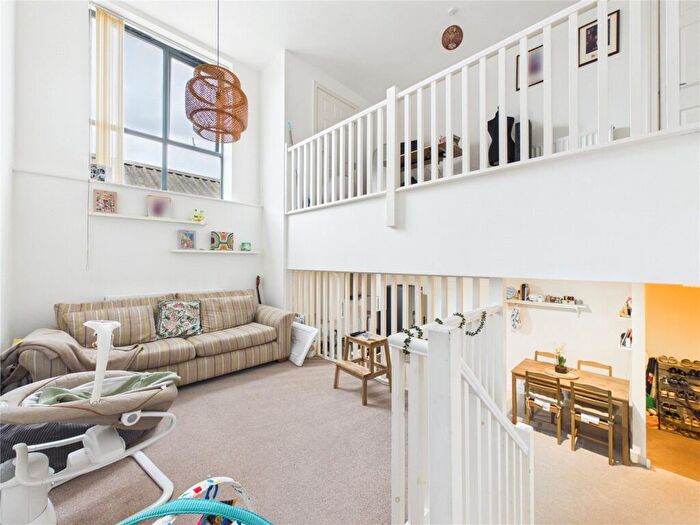 1 Bedroom Maisonette For Sale In The Edge, Waters Road, Kingswood, Bristol, BS15