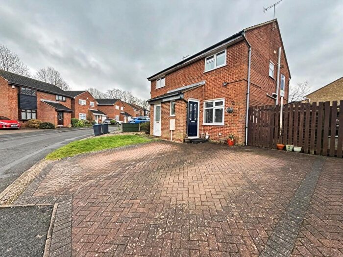 2 Bedroom Semi Detached House For Sale In Gorse Close, Rugby, CV22