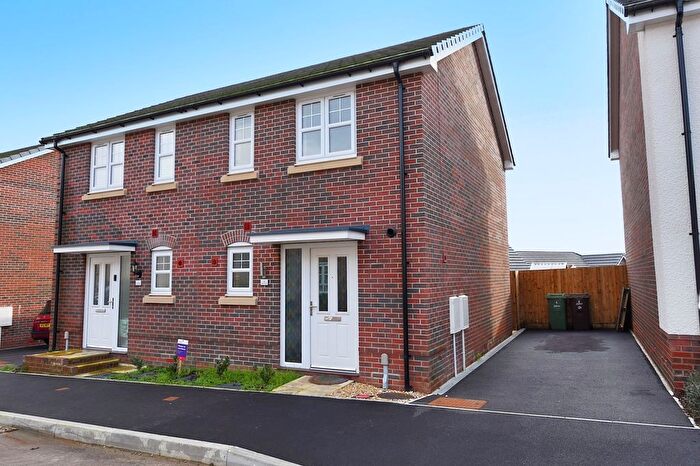 2 Bedroom Semi Detached House For Sale In Heol Waun Wen, Cwmgelli, NP12