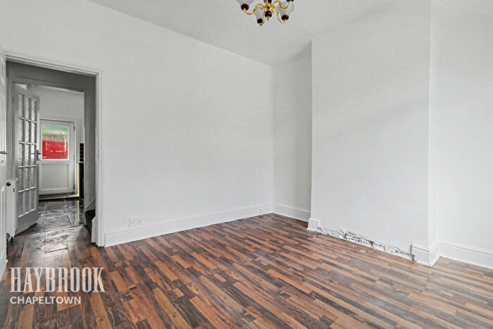 3 Bedroom Terraced House For Sale In Limpsfield Road, Sheffield, S9