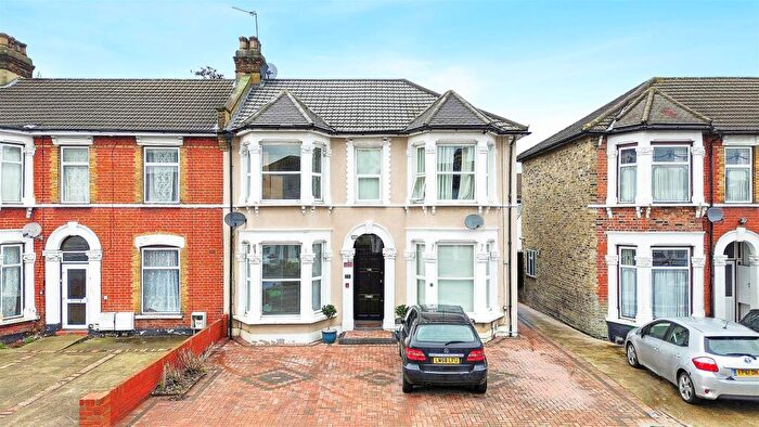 2 Bedroom Terraced House For Sale In Albert Road, Ilford, IG1