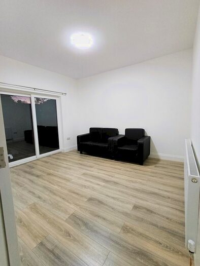 3 Bedroom Terraced House To Rent In Cranley Drive, Ilford, IG2