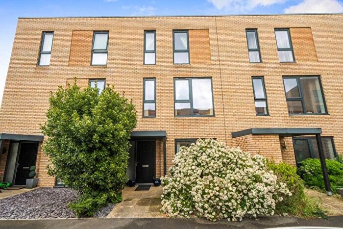 3 Bedroom Terraced House For Sale In Whittle Avenue, Trumpington, Cambridge, Cambridgeshire, CB2