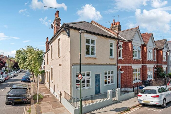 3 Bedroom End Of Terrace House For Sale In South Worple Way, Mortlake, SW14