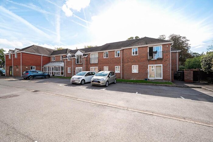 1 Bedroom Flat For Sale In Woodlands Way, Meadow Heights Woodlands Way, SP10