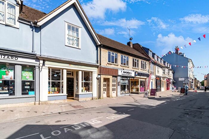 3 Bedroom Apartment To Rent In Cricklade Street, Cirencester, Gloucestershire, GL7