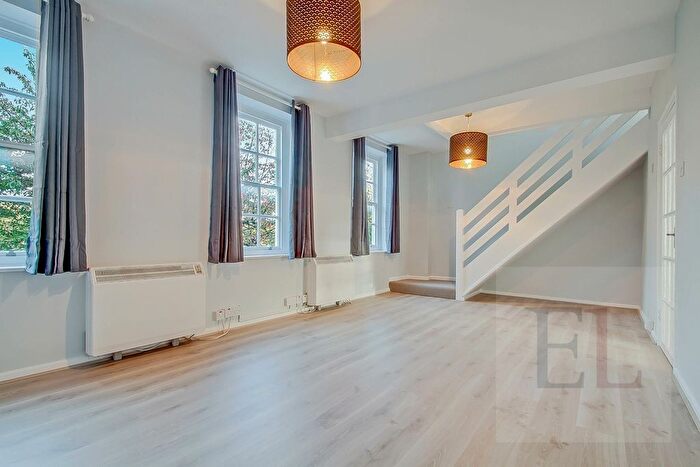 2 Bedroom Flat To Rent In Cooper House, Lyons Place, London, NW8