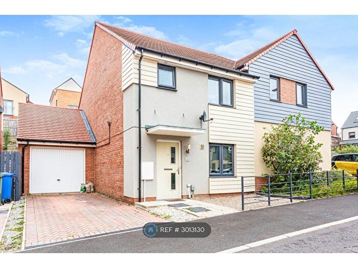 3 Bedroom Semi-Detached House To Rent In Walwick Fell, Newcastle Upon Tyne, NE15