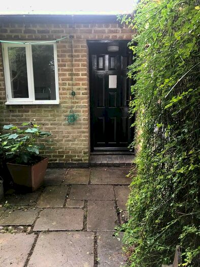 1 Bedroom Property To Rent In Park Walk, London, N6