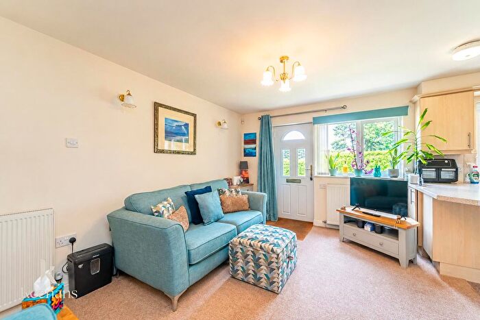 1 Bedroom Flat For Sale In Parkwood Mews, Nelson, BB9
