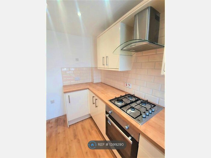 2 Bedroom Semi-Detached House To Rent In Chaucer Street, Bootle, L20