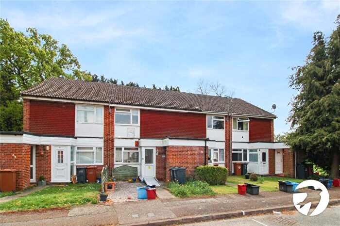 1 Bedroom Maisonette To Rent In Chapman Road, Stevenage, Hertfordshire, SG1