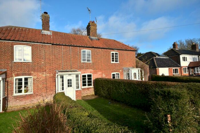 2 Bedroom Terraced House For Sale In Thurne, NR29