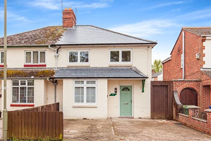 3 Bedroom Semi-Detached House To Rent In Easington Road, Banbury, OX16