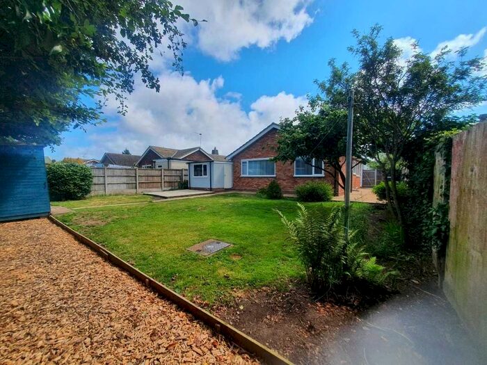 2 Bedroom Bungalow To Rent In Claymore Gardens, Ormesby, Great Yarmouth, Norfolk, NR29