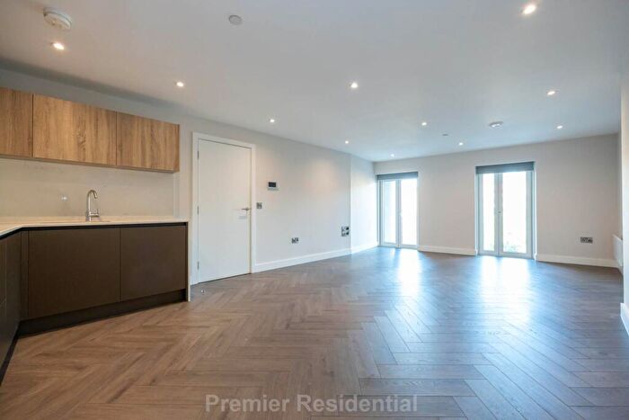 2 Bedroom Apartment To Rent In Castle Wharf, Chester Road, Manchester, M15