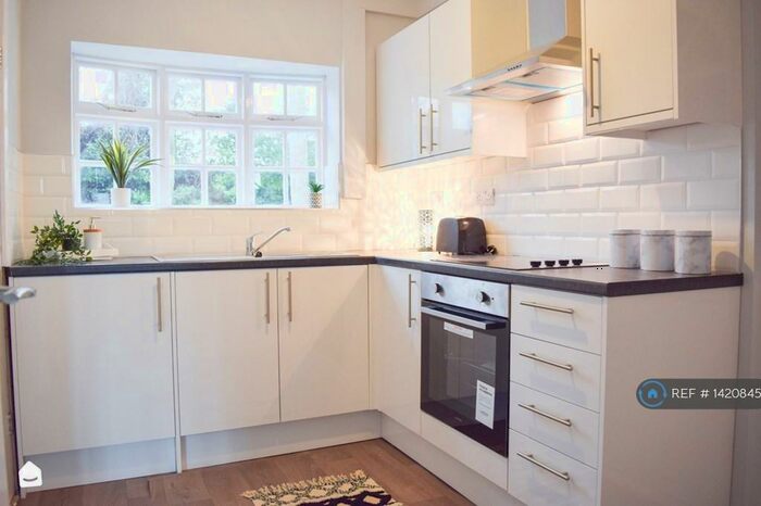 2 Bedroom Semi-Detached House To Rent In Almond Road, Doncaster, DN4