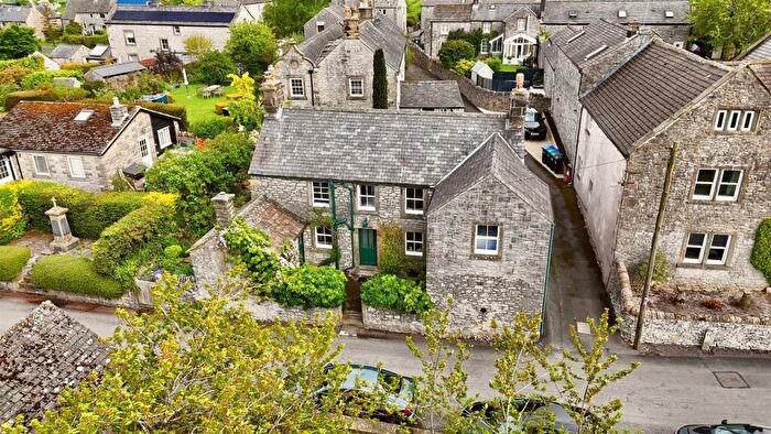 3 Bedroom House To Rent In Bank Top, Main Street, Over Haddon, Bakewell, DE45