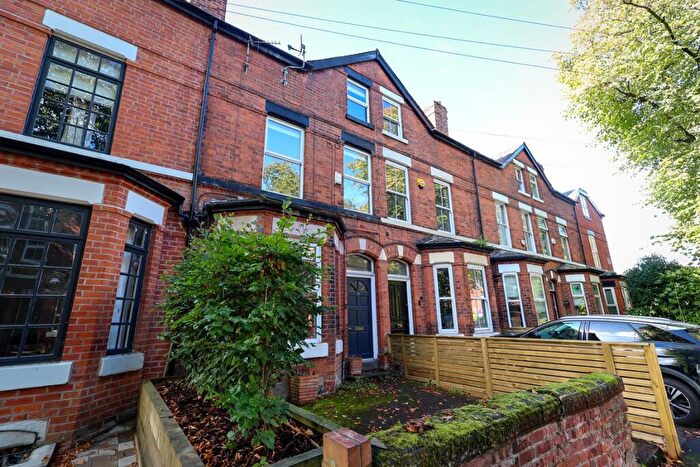1 Bedroom Apartment To Rent In Beaufort Avenue, West Didsbury, M20