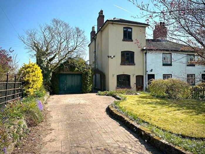 5 Bedroom End Of Terrace House For Sale In Church Lane, Ellastone, DE6
