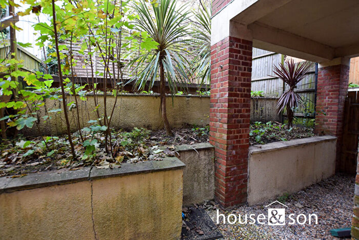 1 Bedroom Apartment For Sale In St Peters Road, Bournemouth, Dorset, BH1
