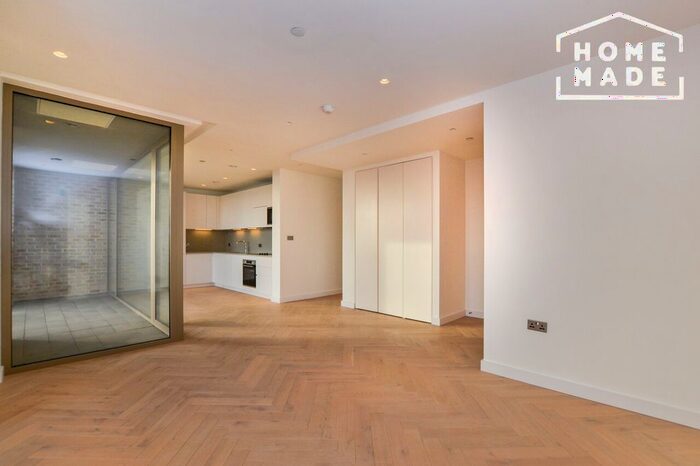3 Bedroom Flat To Rent In Middle Yard, Dudden Hill Lane, London, NW10
