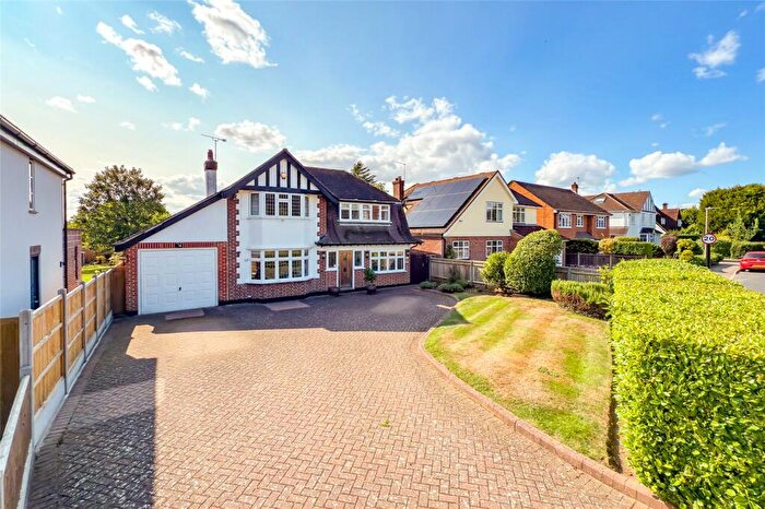 4 Bedroom Detached House For Sale In Beaumont Avenue, St Albans, Hertfordshire, AL1